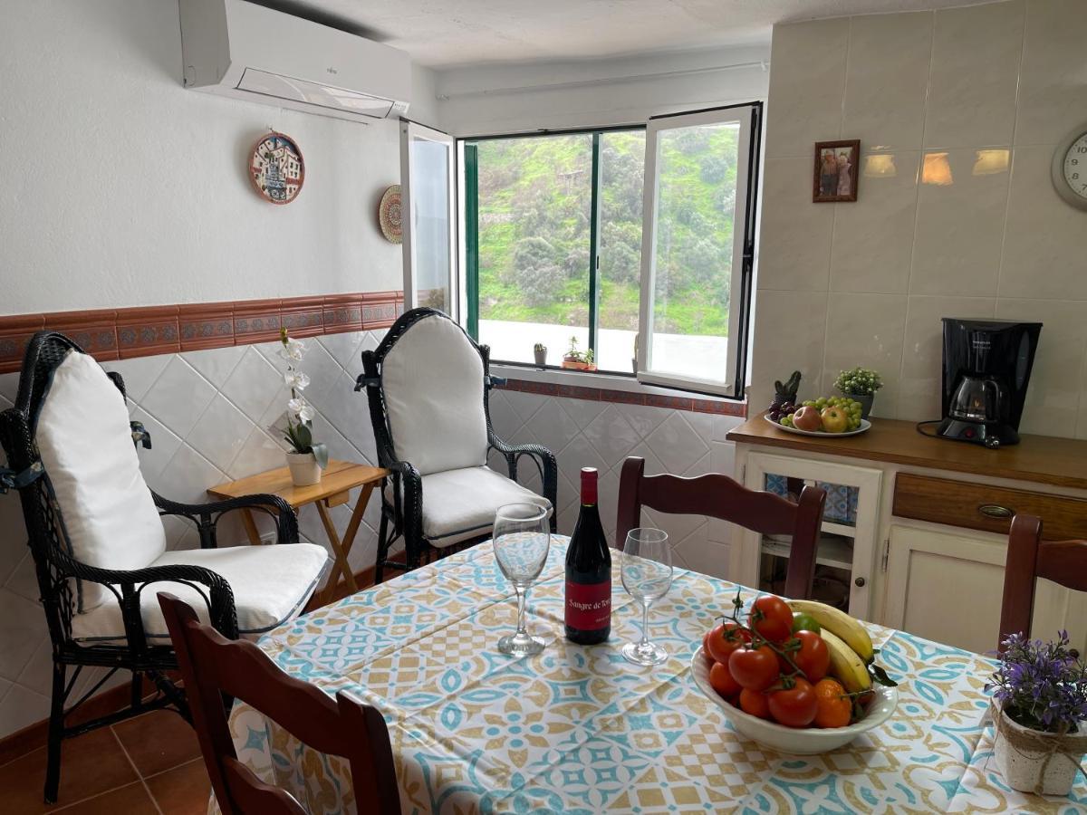 Casa Rural Manantial De Las Jaras Истан Экстерьер фото