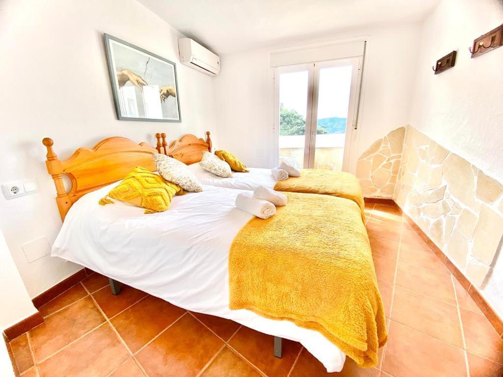 Casa Rural Manantial De Las Jaras Истан Экстерьер фото